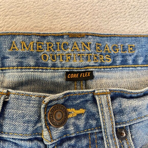 American Eagle Womans Shorts Size 28 Core Flex Distressed Denim Destroyed - Picture 7 of 13